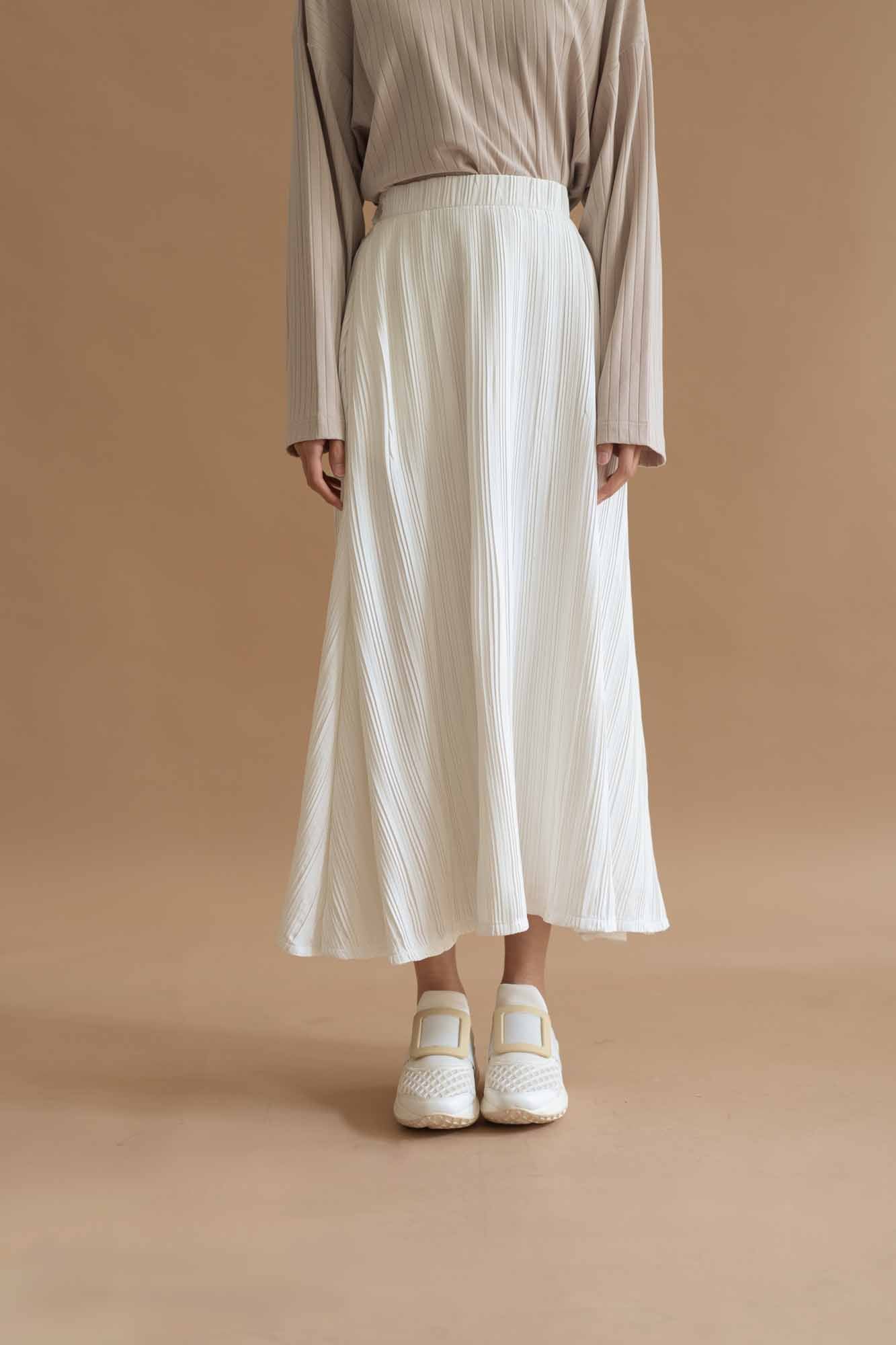 WYG Pleats Skirt