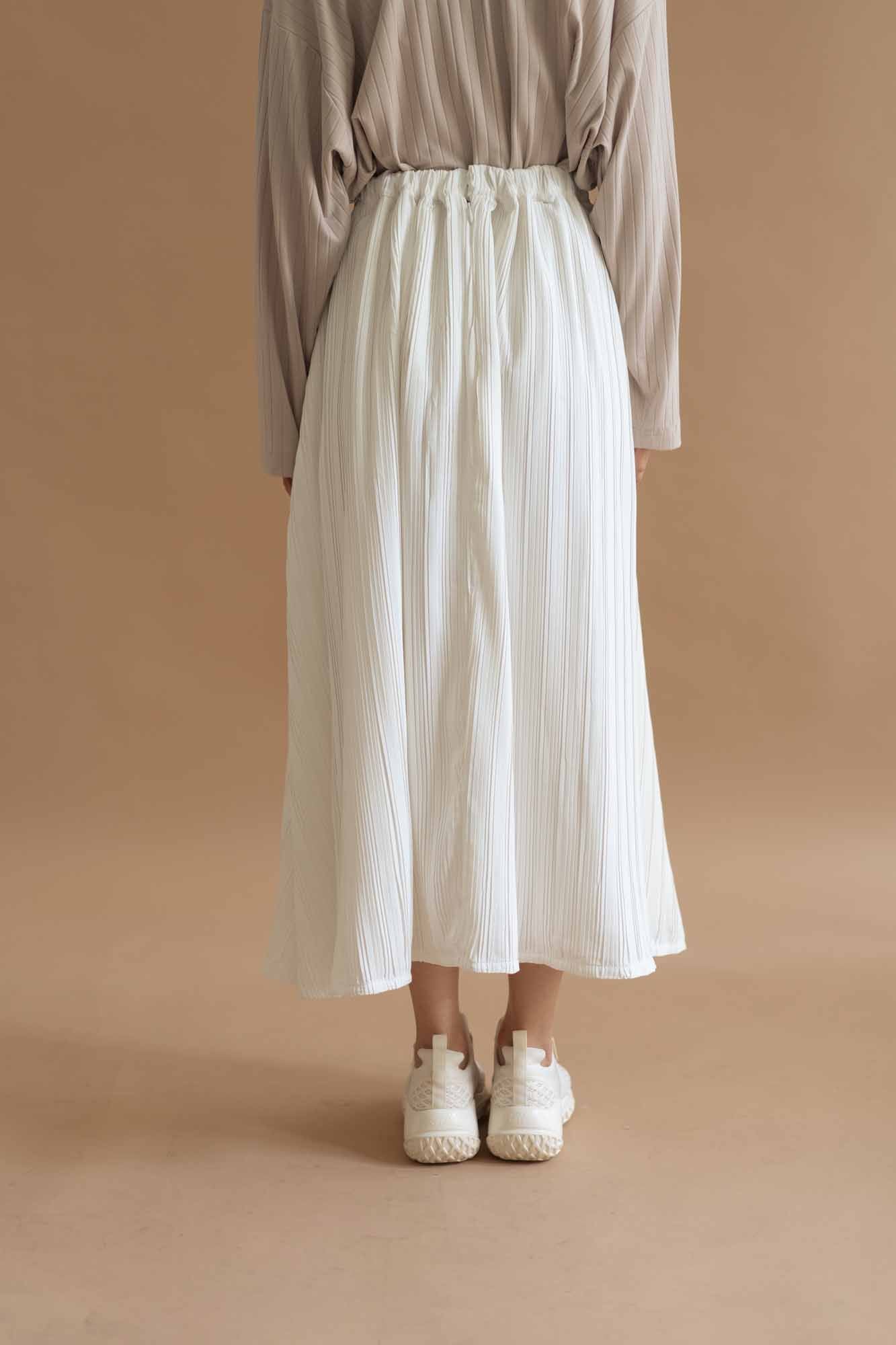WYG Pleats Skirt