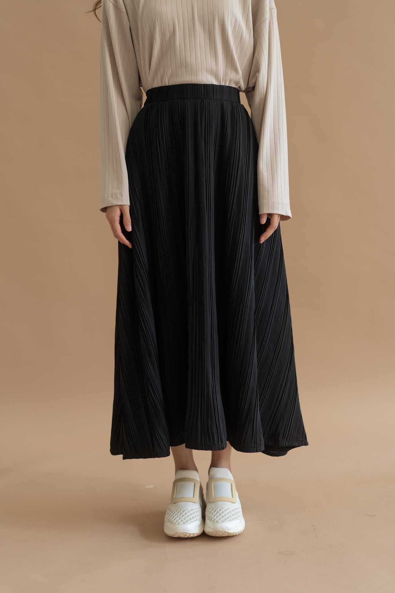 WYG Pleats Skirt