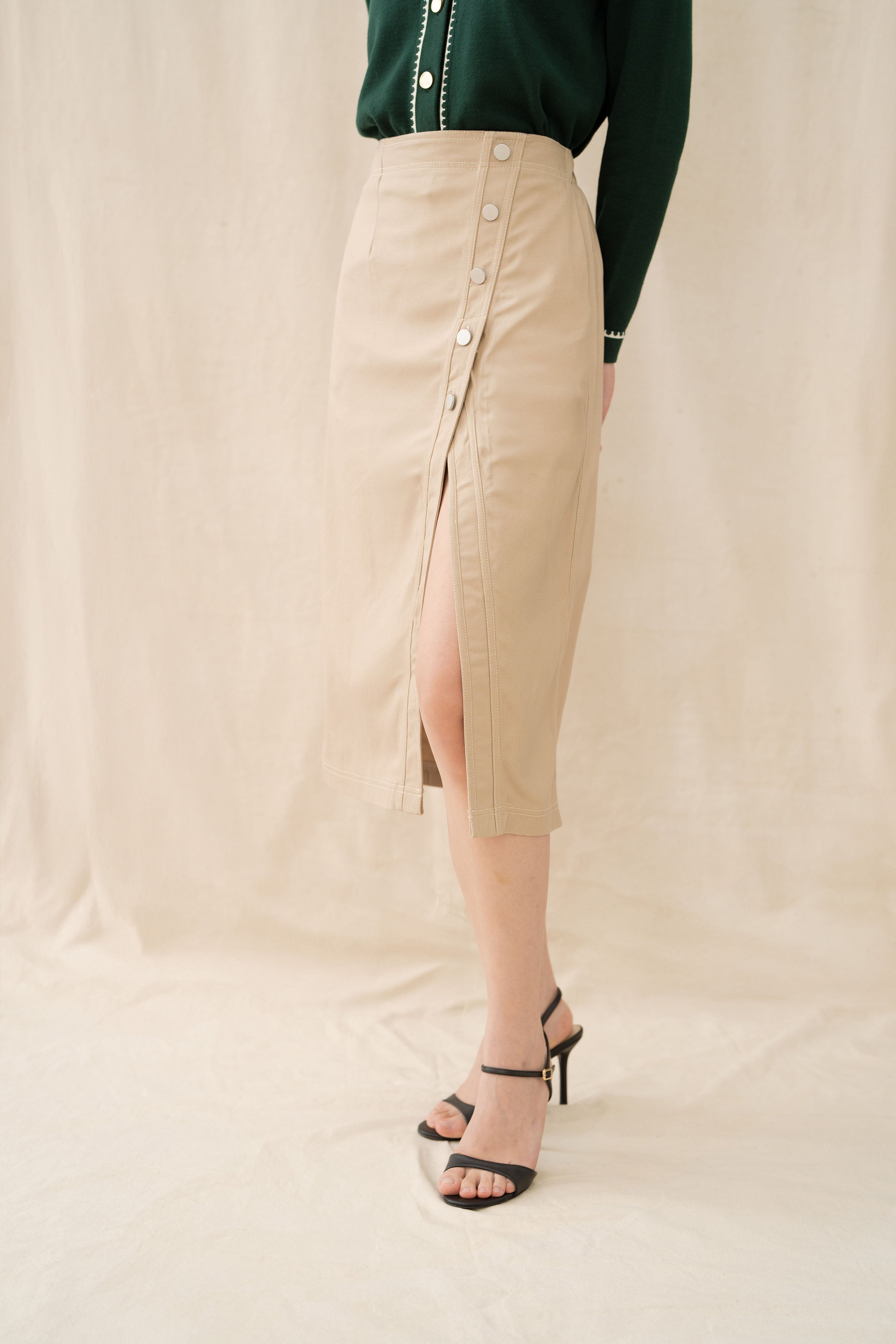 Essence Button Skirt