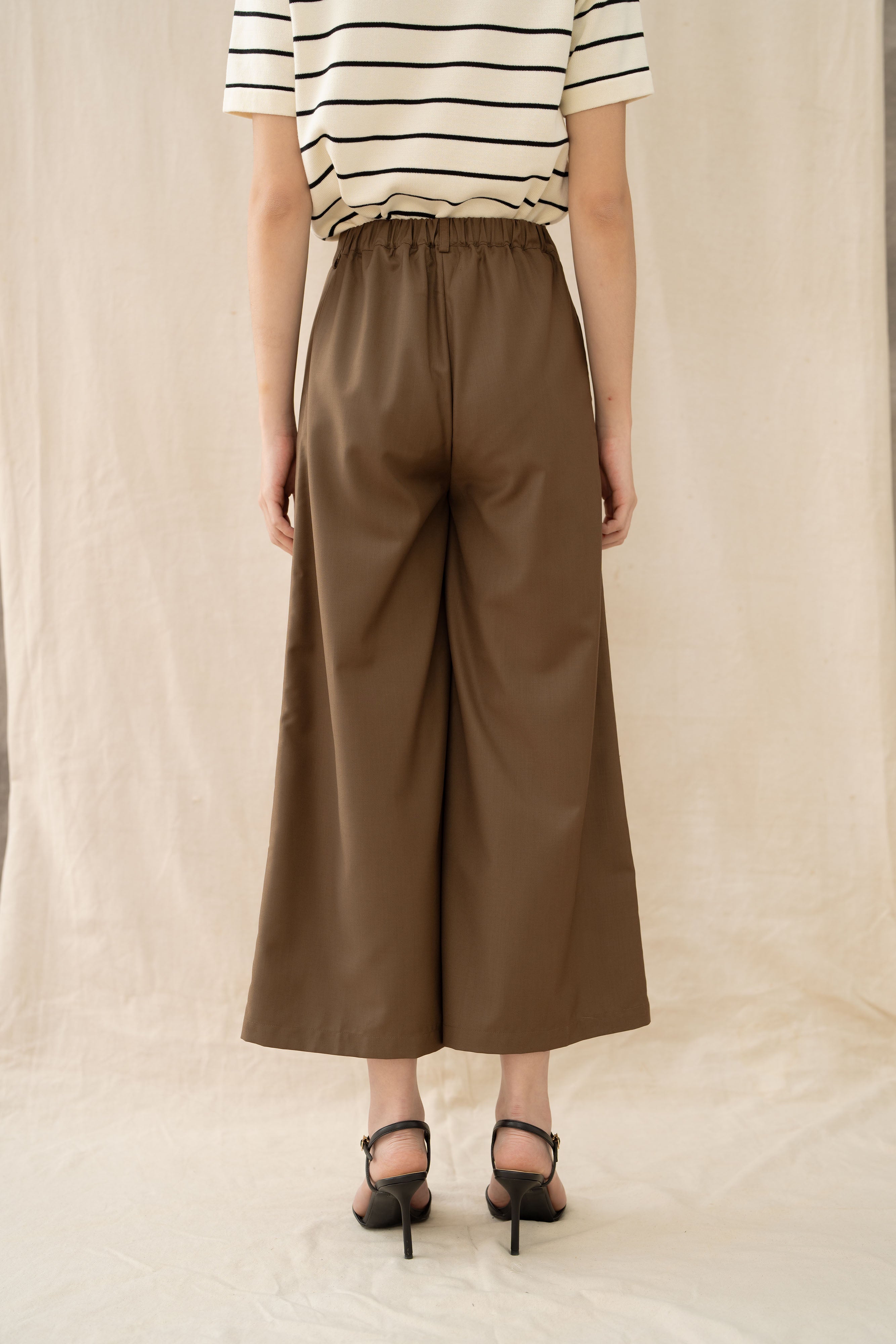 Essence Flare Pants