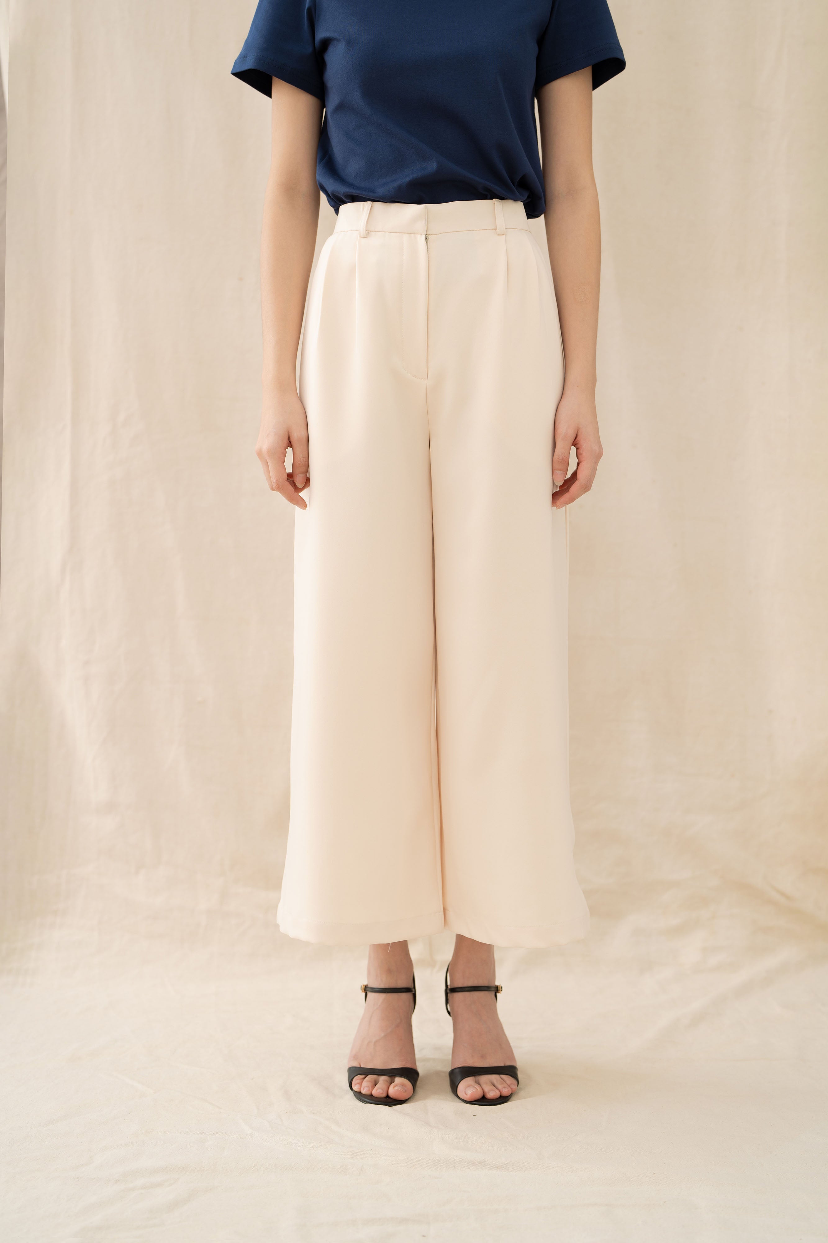 Essence Flare Pants