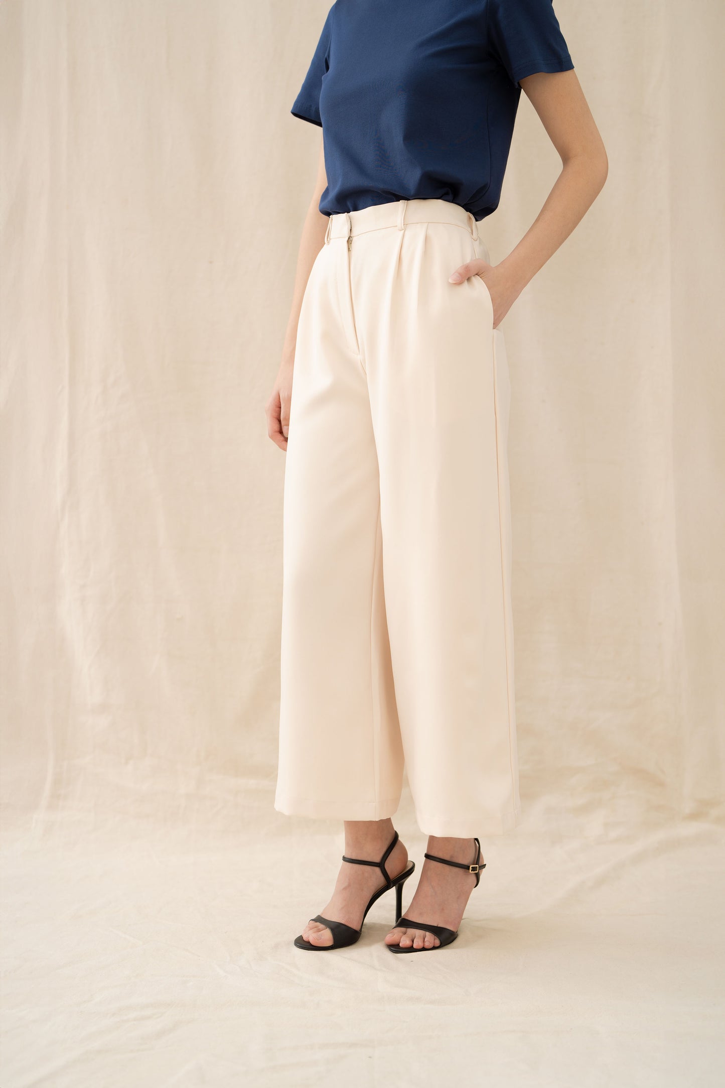 Essence Flare Pants