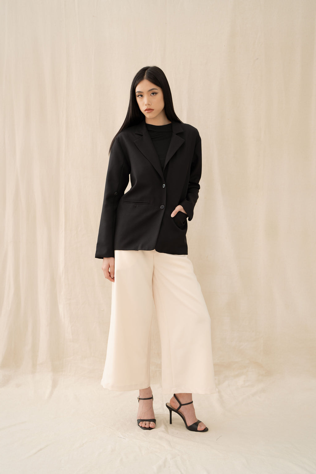 Essence Oversized Blazer