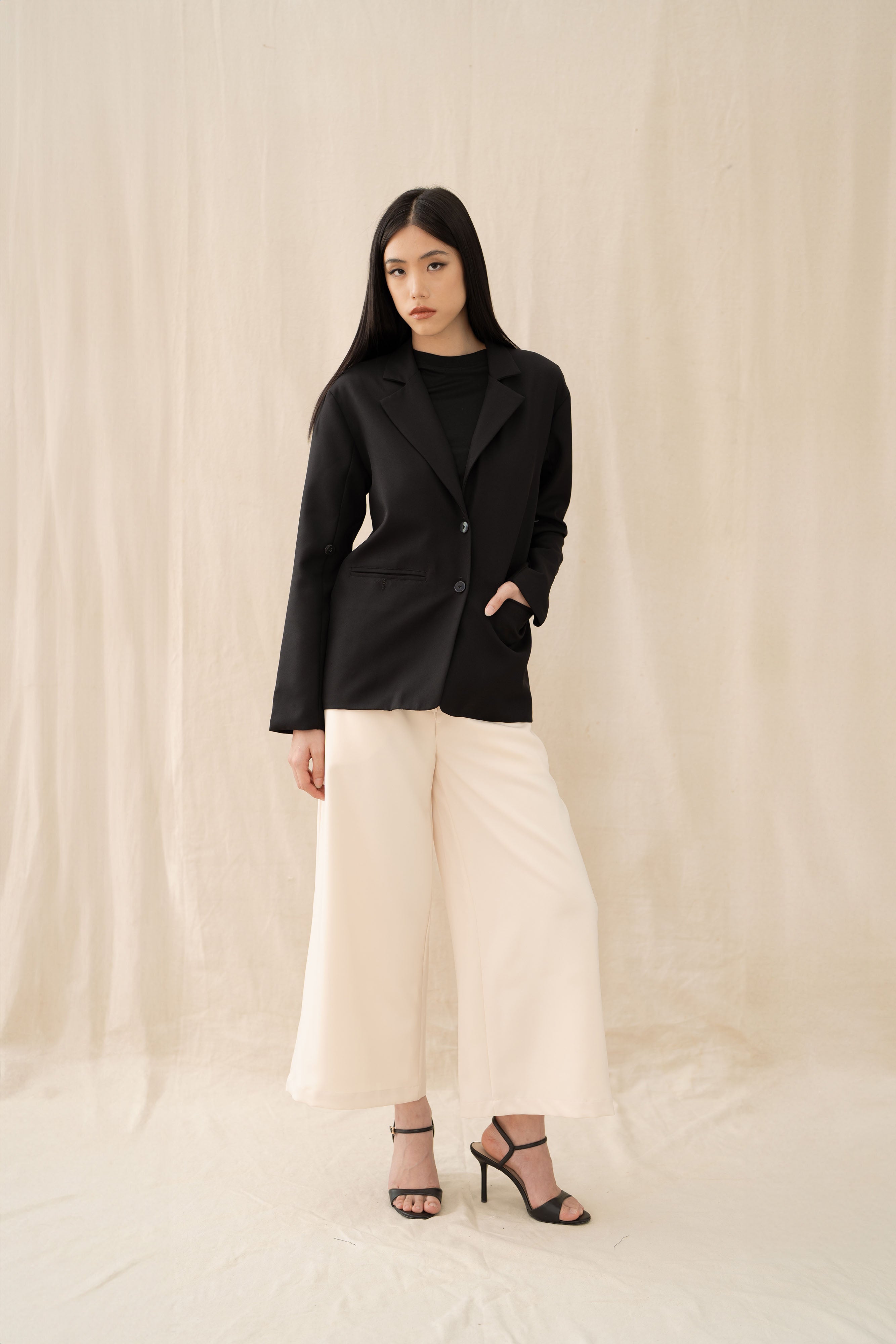 Essence Oversized Blazer