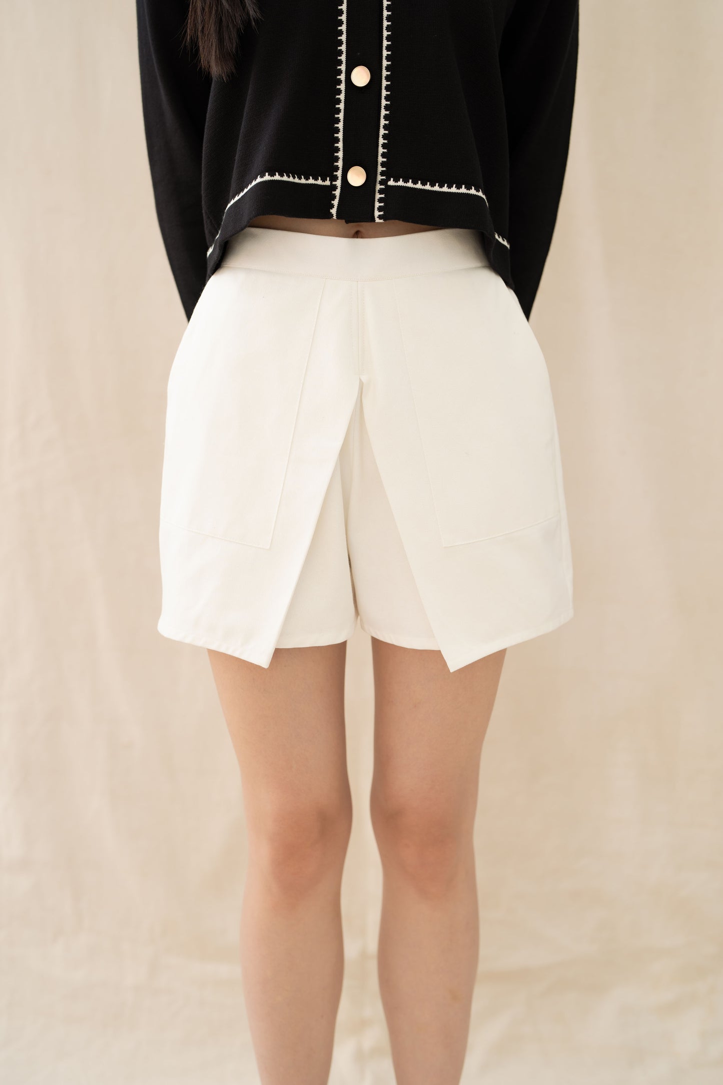 Essence Short