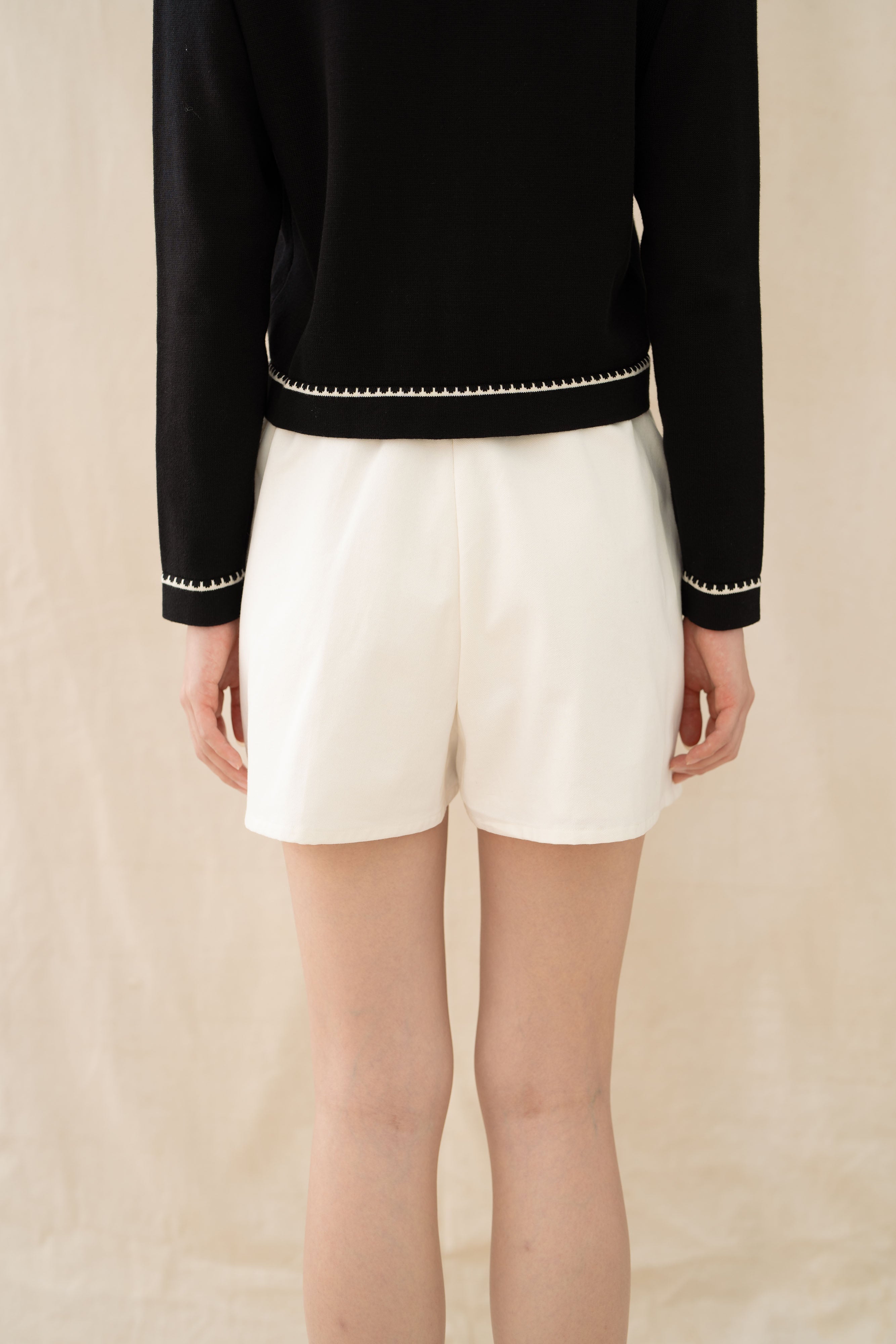 Essence Short