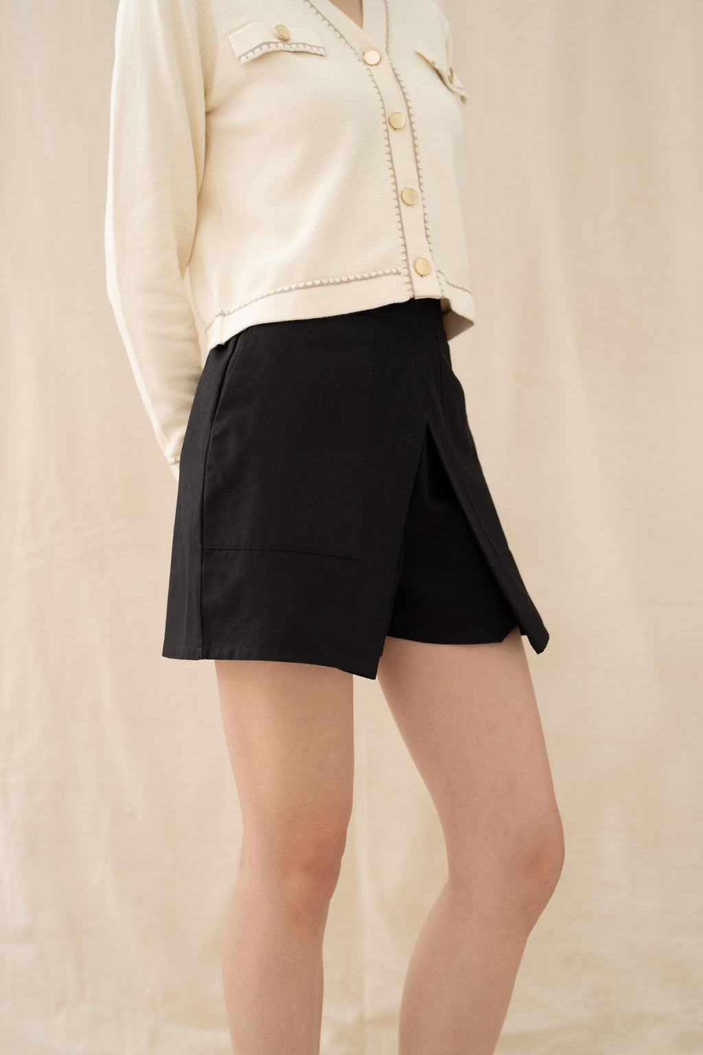 Essence Short