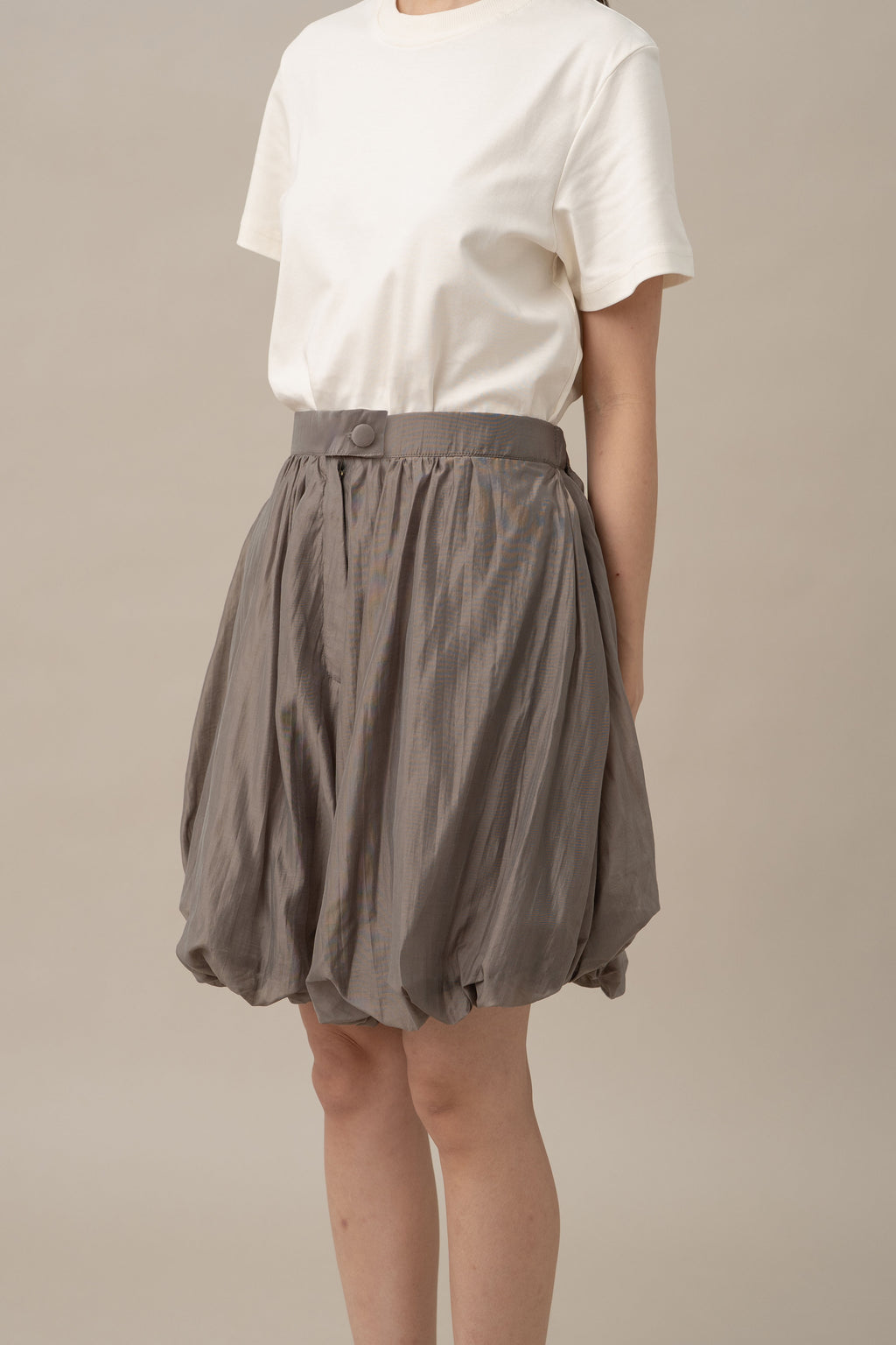 DA Puff Shorts in Gray