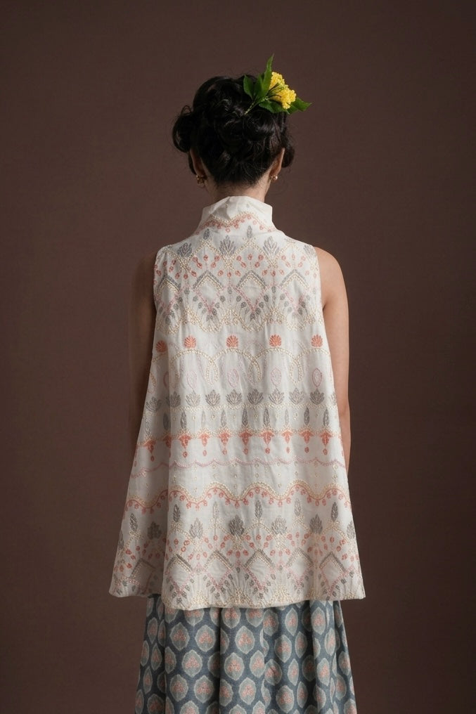 Senandika Hening Top in Buttermilk