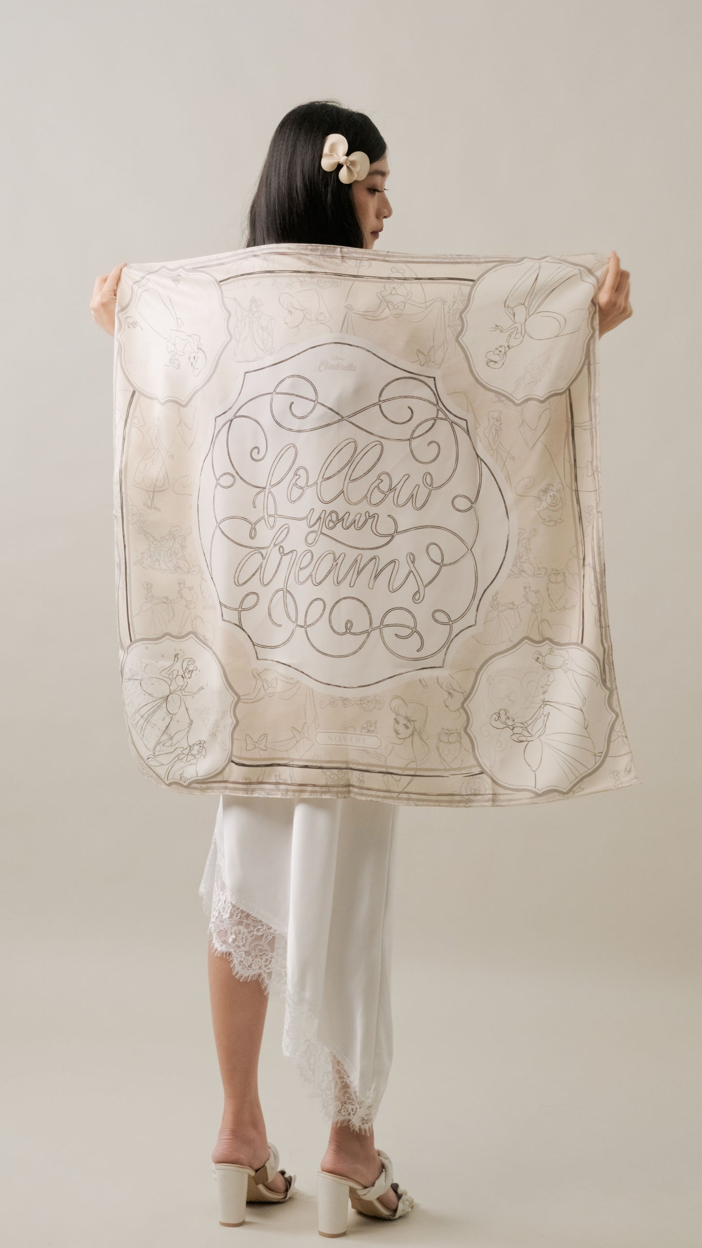 Cinderella Oversized T-Shirt With Scarf In Buttermilk