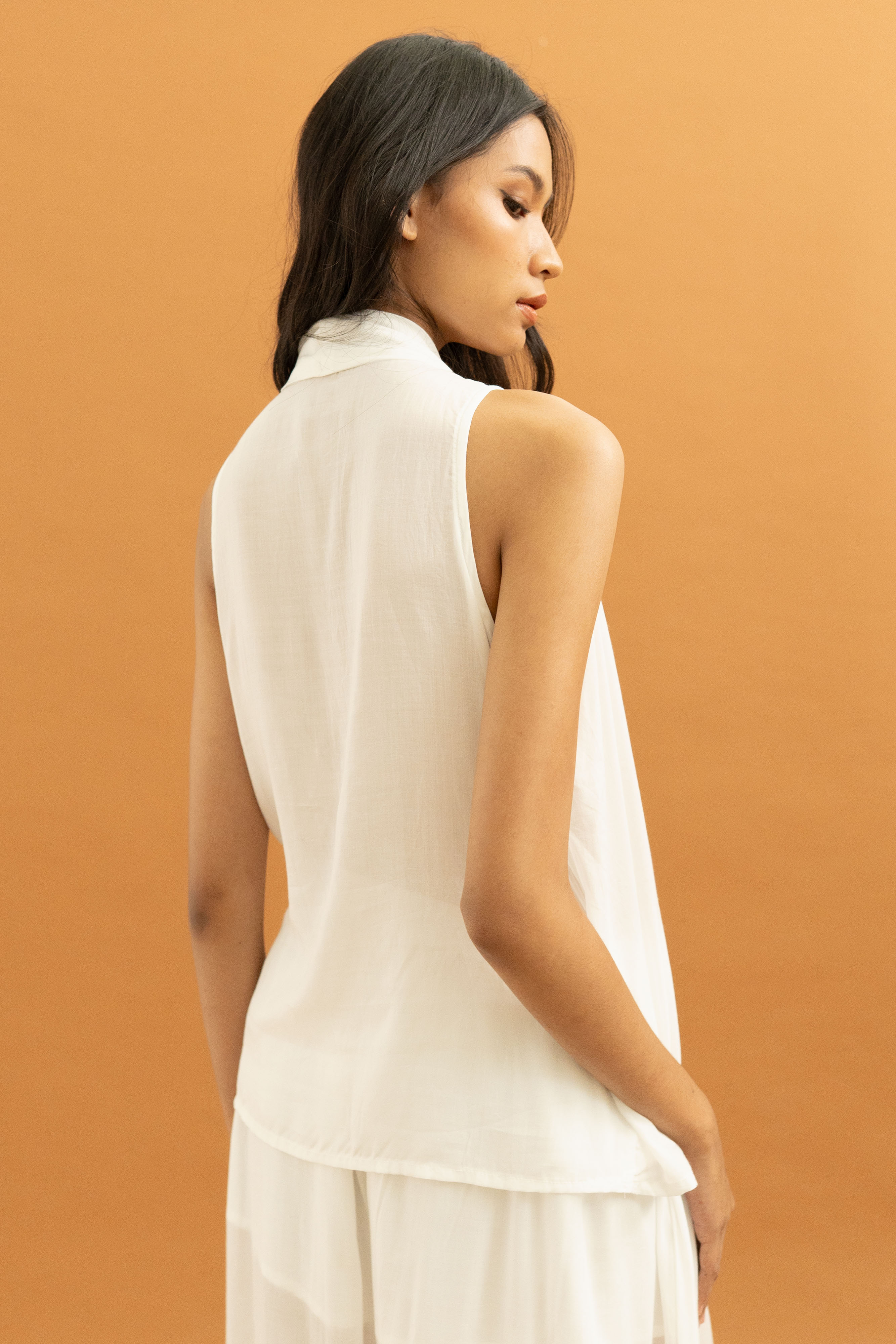TM Sleeveless V Top in Buttermilk