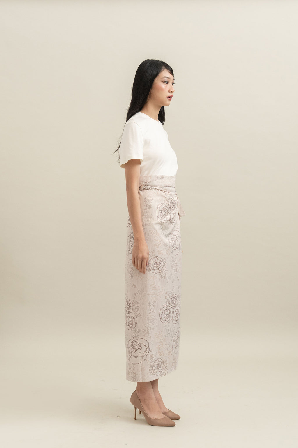 Bouquet Pattern Skirt in Cream