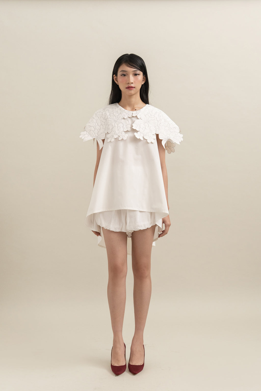 Bouquet Embroidery Collar Shirt in Buttermilk