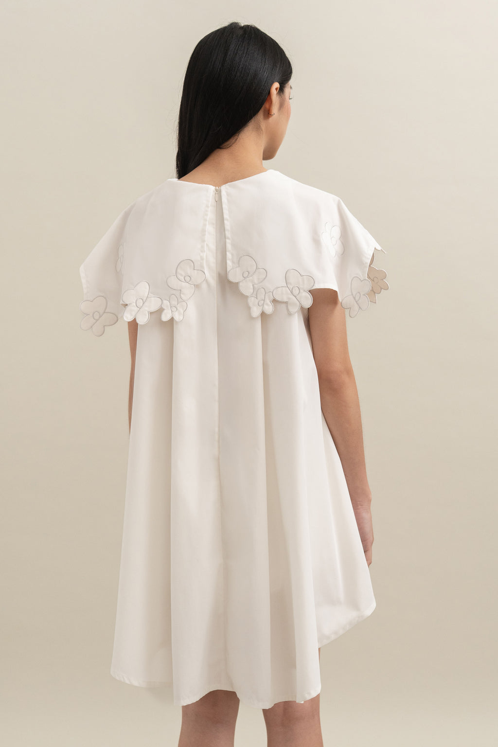 Bouquet Embroidery Collar Shirt in Buttermilk