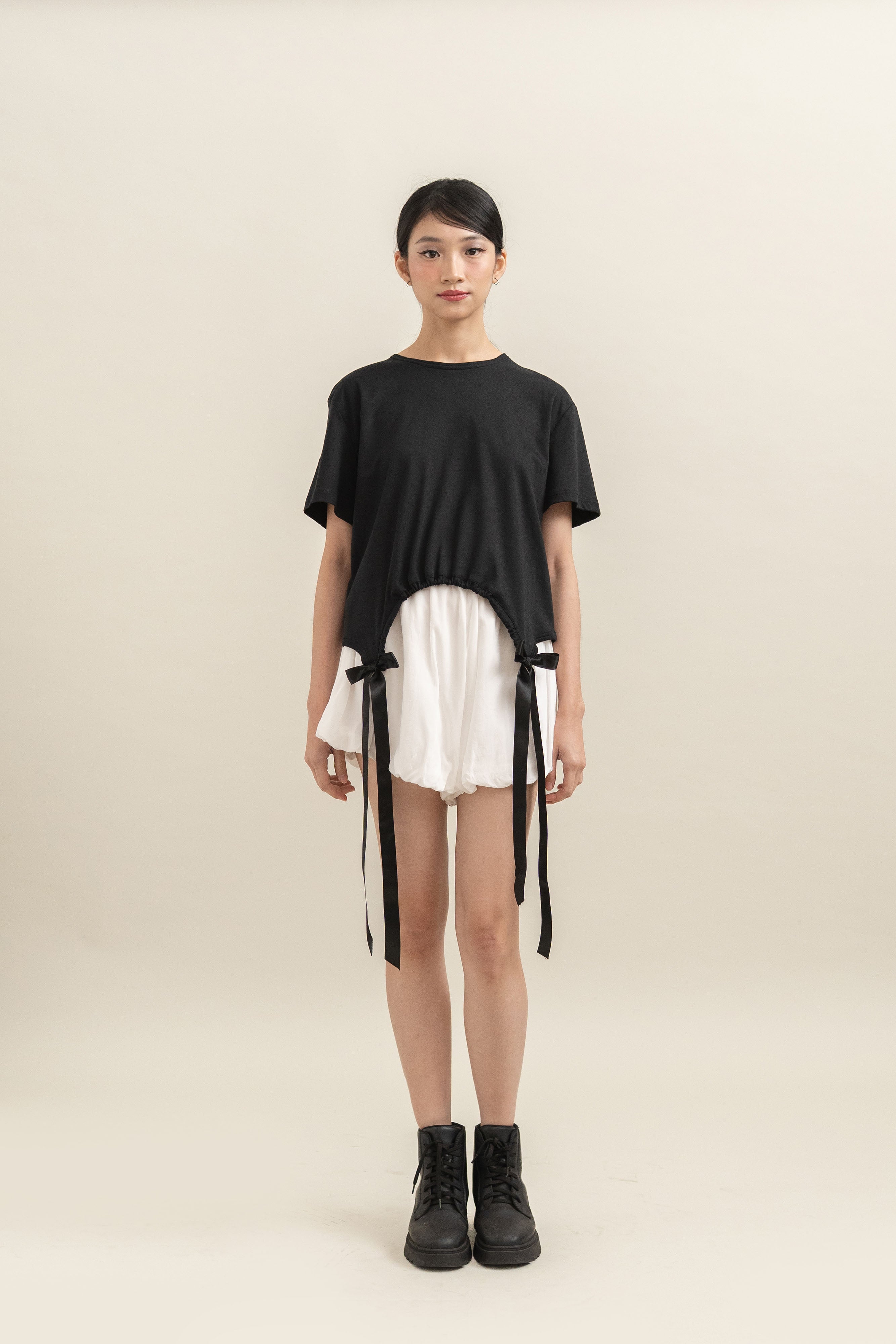 Bouquet Knot T-Shirt in Licorice