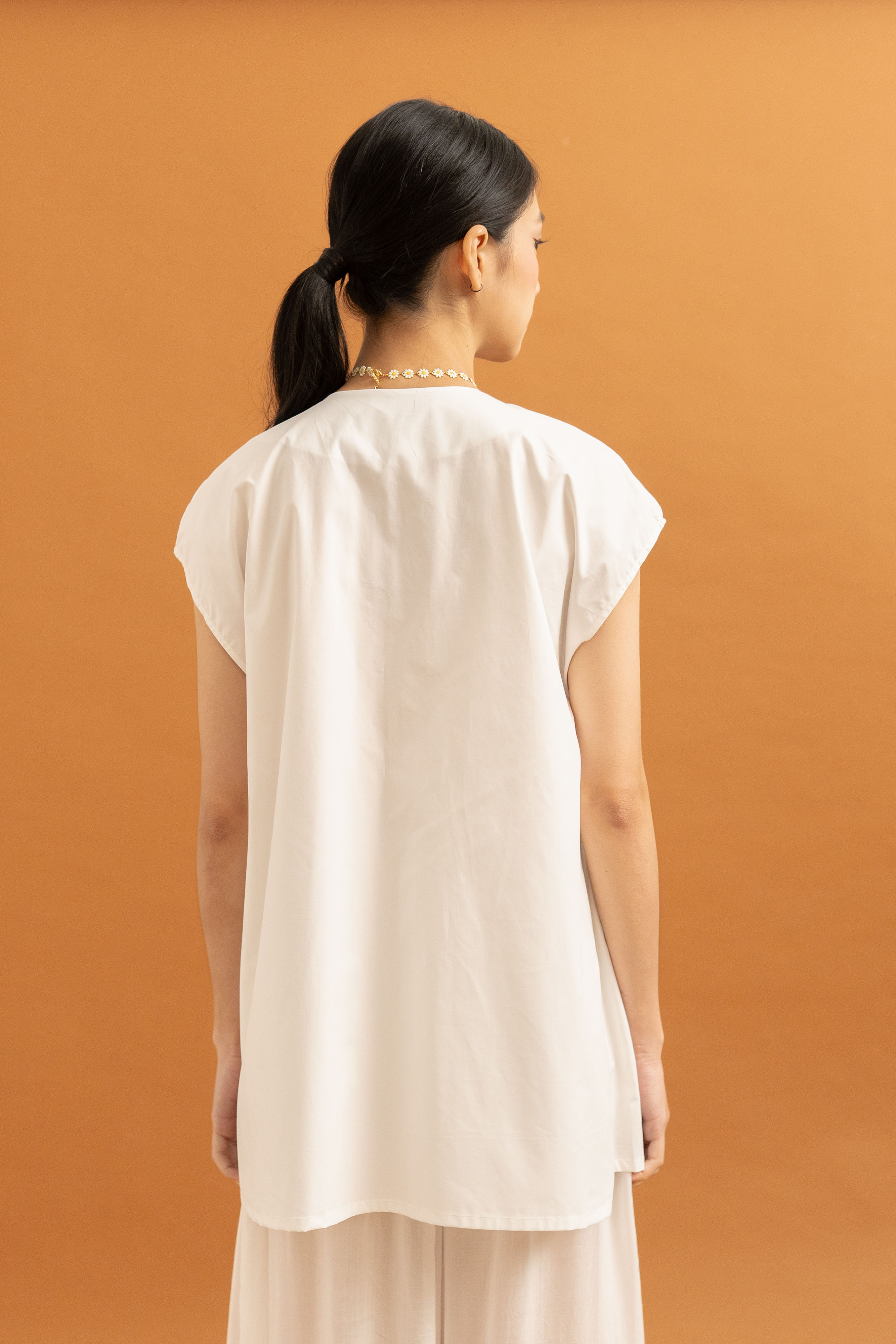 TM Embroidery Full Bloom Top in Buttermilk