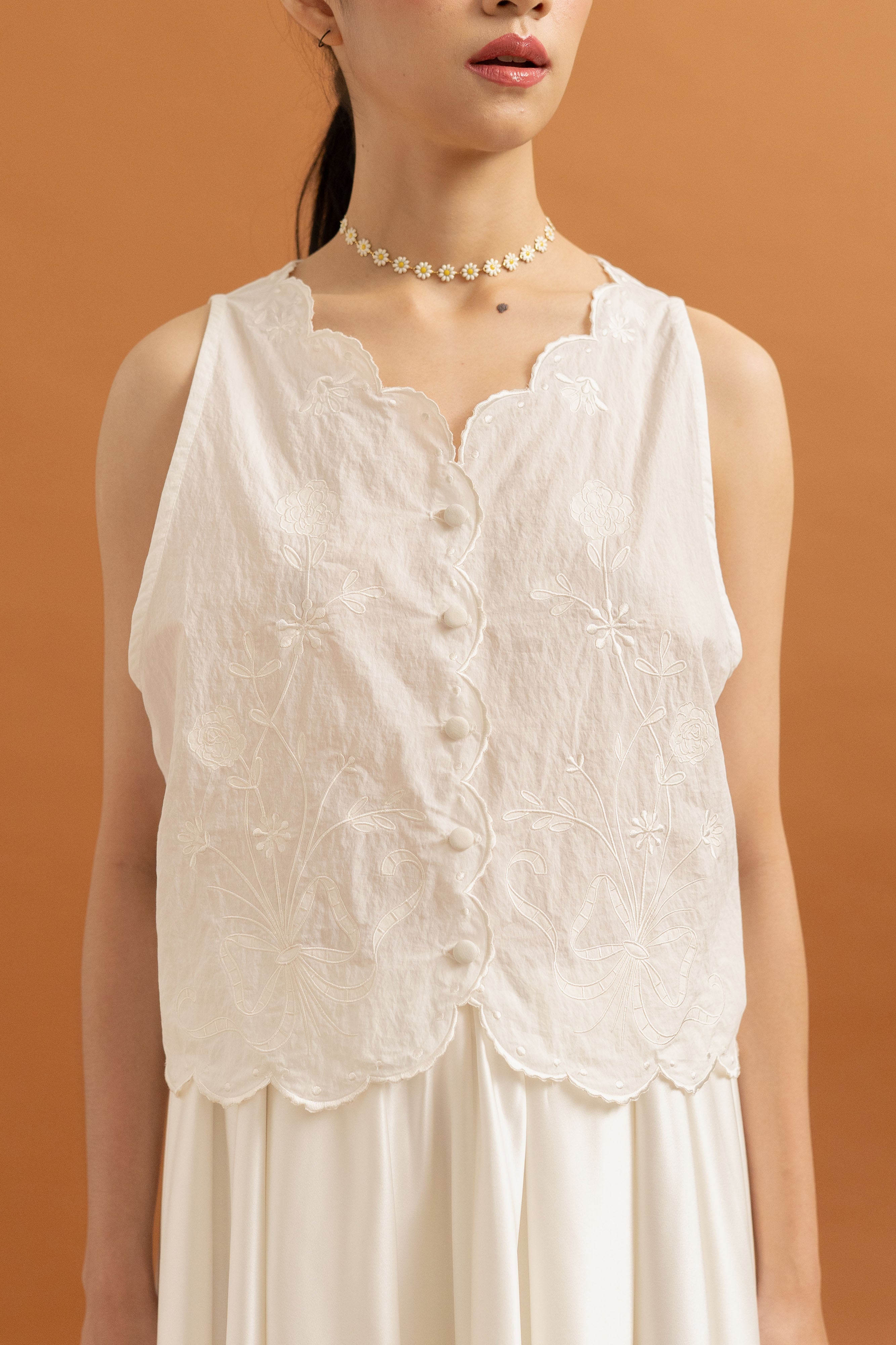 TM Embroidery Bloom Vest in Buttermilk