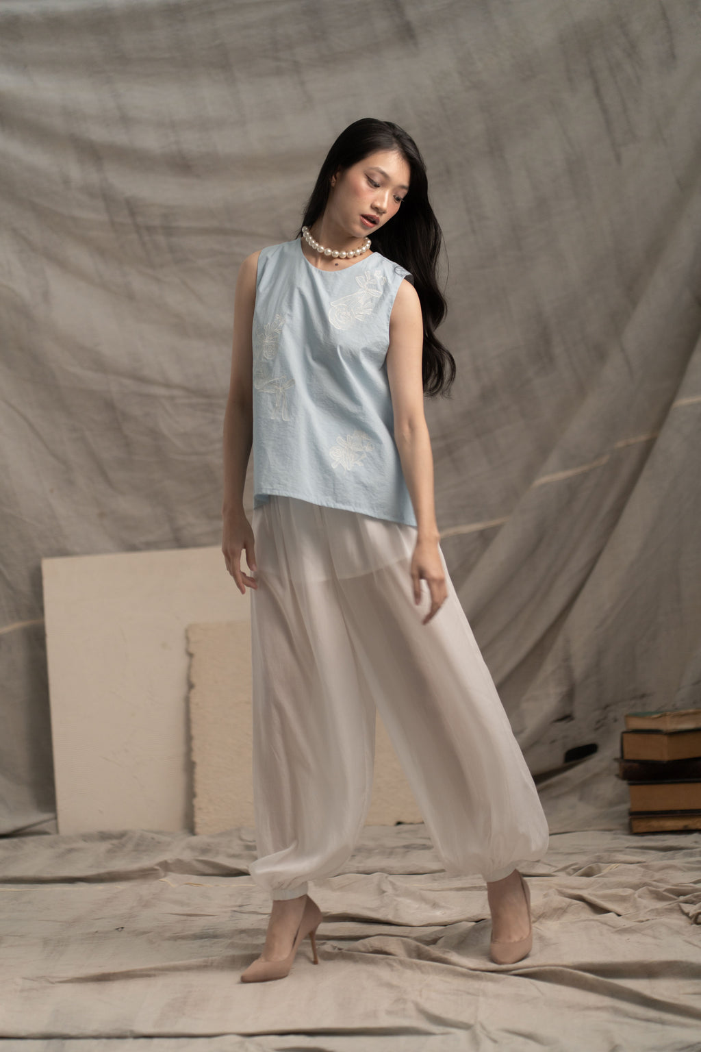 Bouquet Ribbon Embroidery Top in Baby Blue