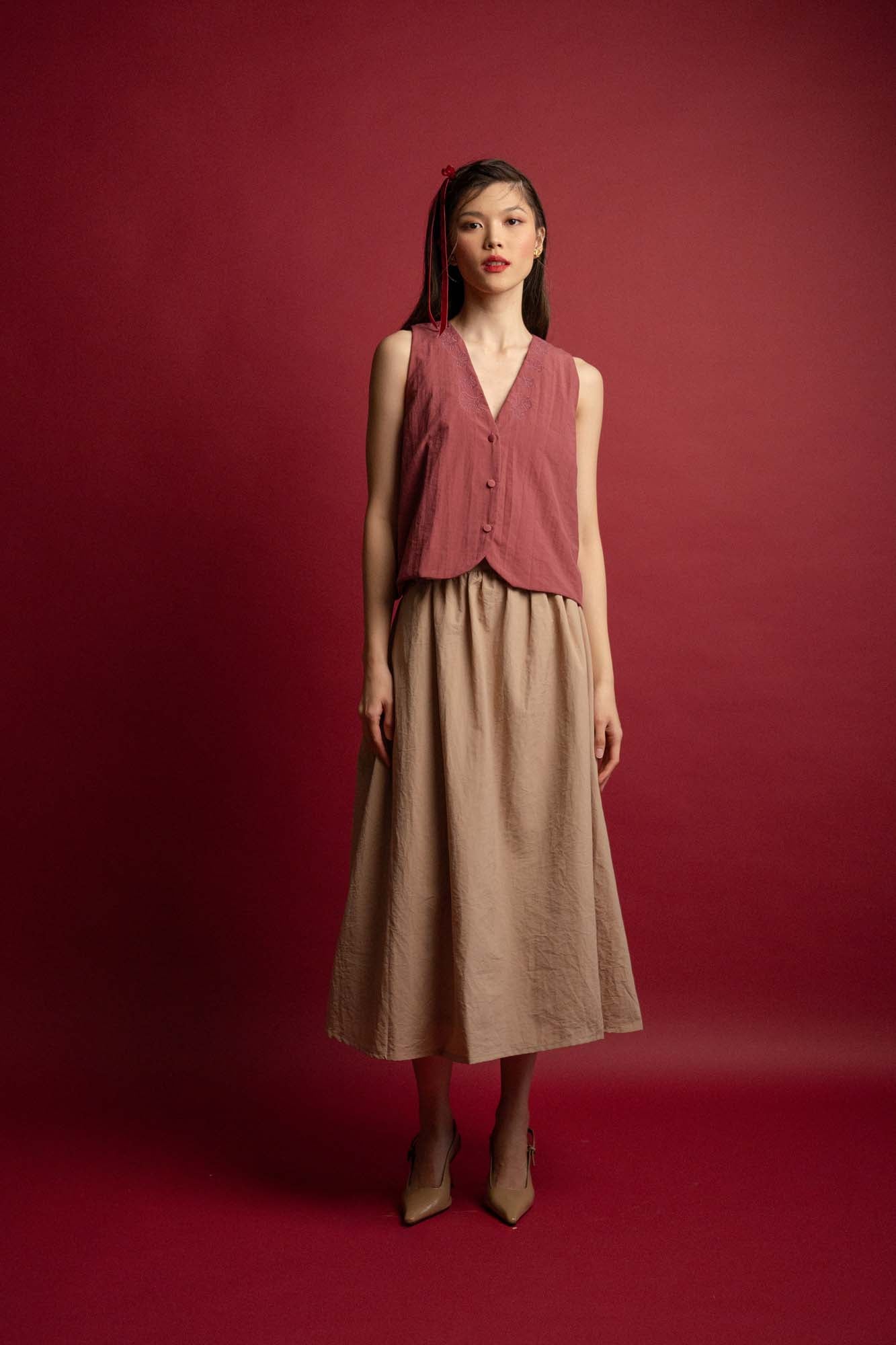 Petals Embroidery Vest