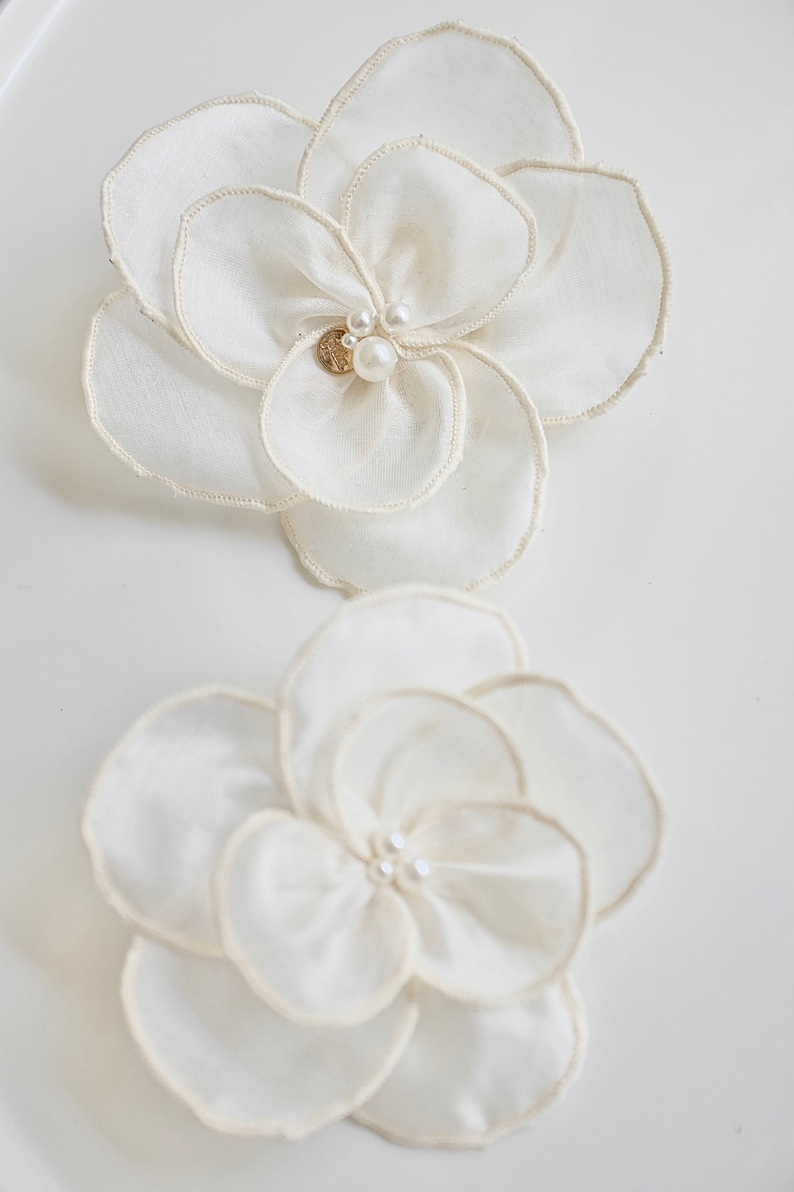 Senandika Kenanga Brooch in Buttermilk